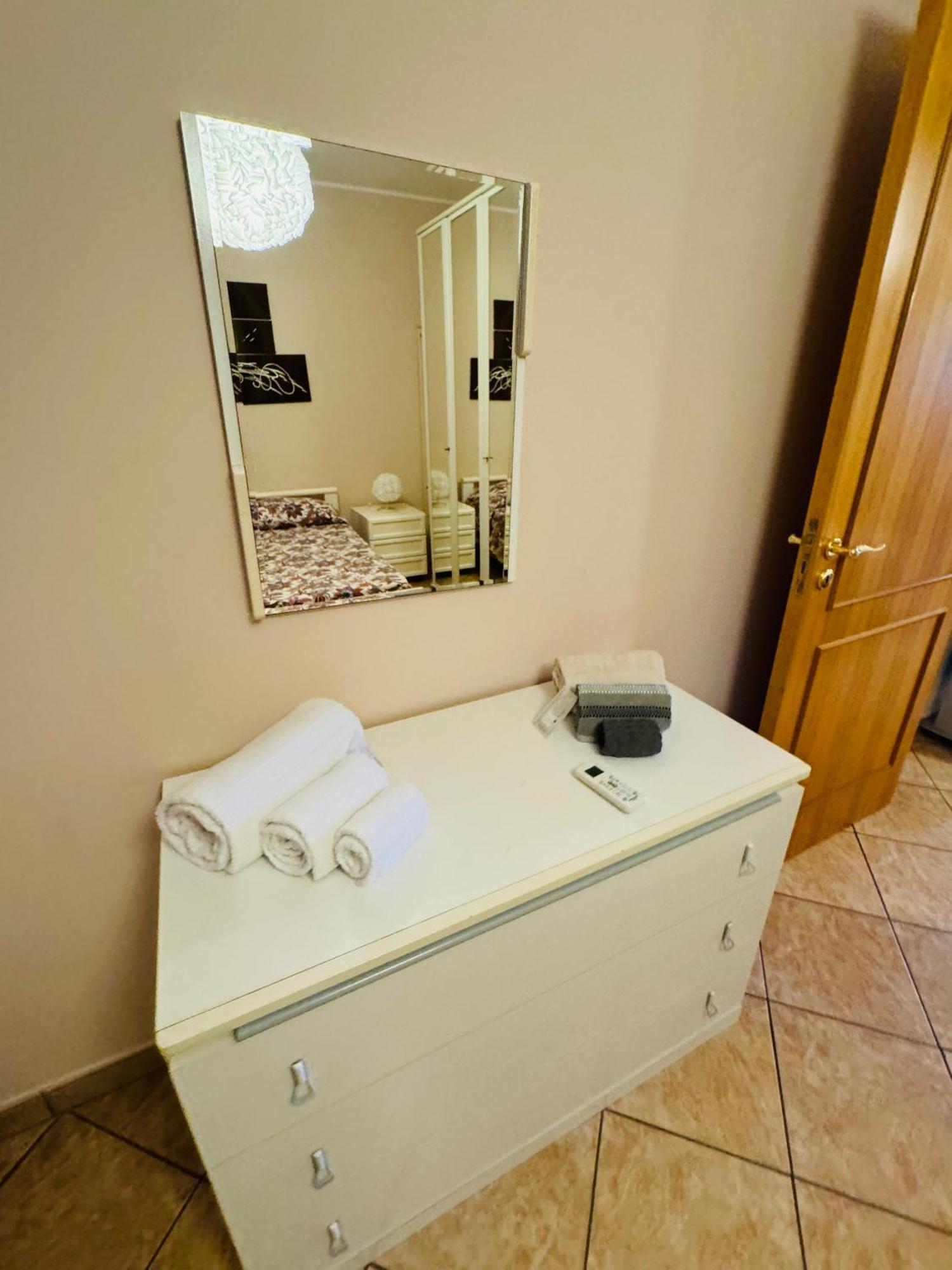 Paradiso Vista Mare Retreat Messina Esterno foto